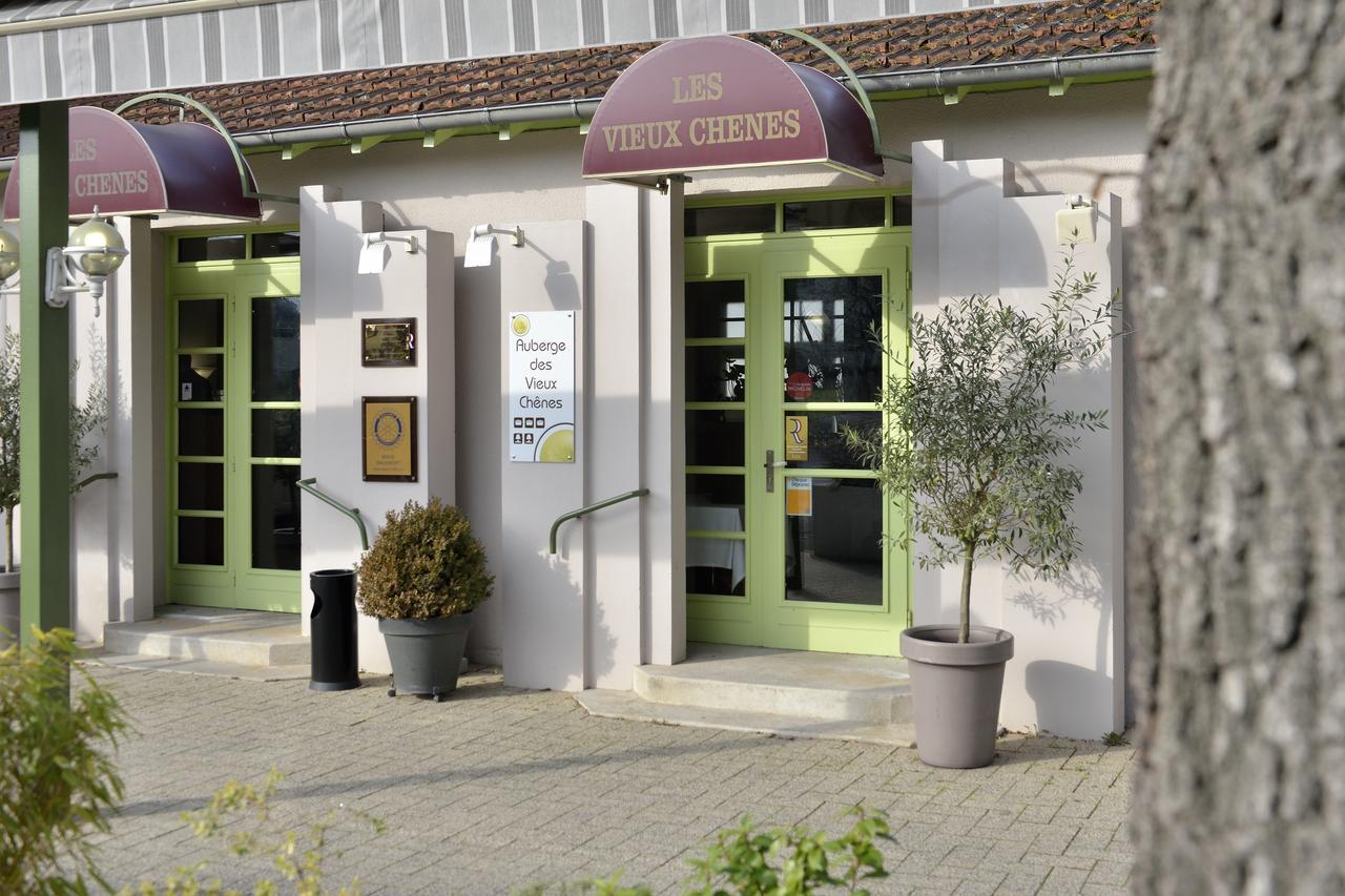 Logis Auberge Des Vieux Chenes Malemort Dış mekan fotoğraf